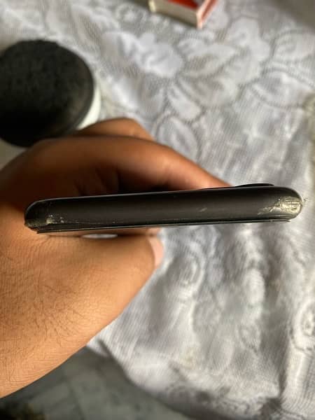 Iphone 11 64 gb jv 5