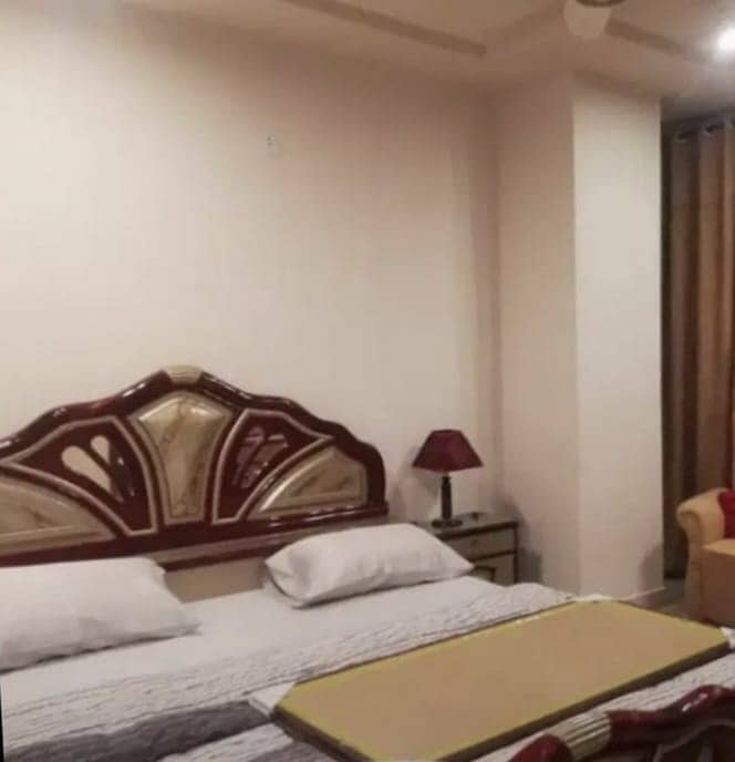 VIP Fully Furnished Apartment Available For Rent Main Susan Road Madina Town Faisalabad 6