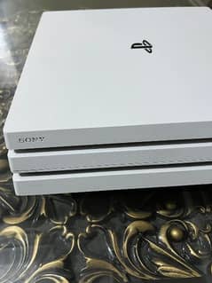 Playstation 4 Pro 0