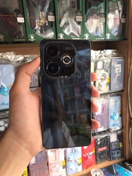 Infinix Smart 8 plus 4/64 Amber black Colour 2