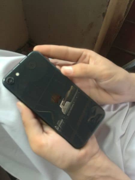 iphone SE 2020 64 gb 4