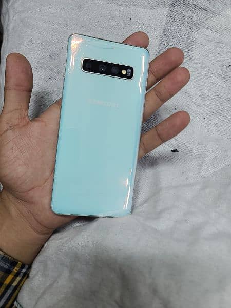 Samsung S10 Official 1