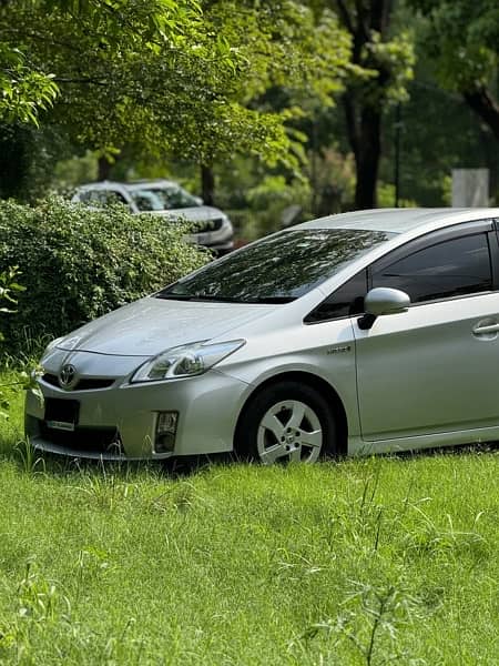 Toyota Prius 2011 6