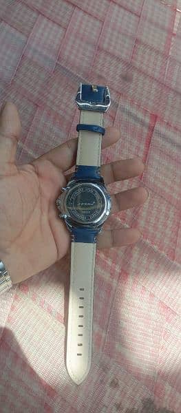 Mens Beautiful Blue and orange watch 5