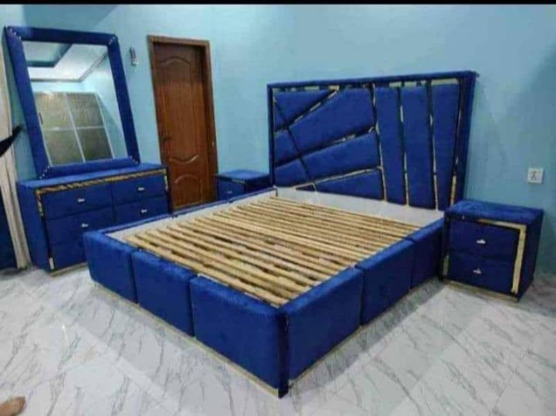 Wooden made bed set with high quality polish 13