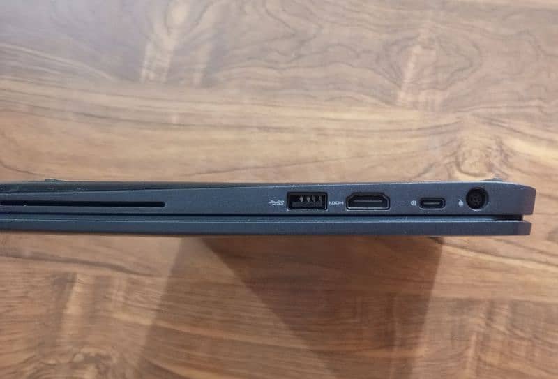 Dell Latitude 5300 core i5 8th gen 8gb ram 256 SSD(nvme) 4