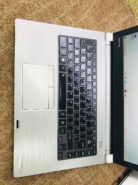 Toshiba i5/6th Gen 8Gb_128gb 2