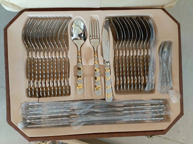 Cutlery Sets 84 Pieces (25 years Guarantee) 4