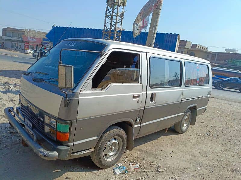 Toyota van 1989 kotta 2010 5