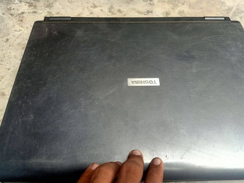 Toshiba laptop in good condition 2/80gb condition 10/10 1