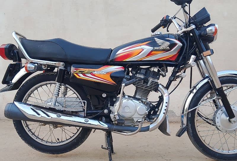 urgent bike sall 03239694385 2