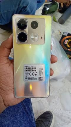 Infinix note 40 8+8/256 GB golden color