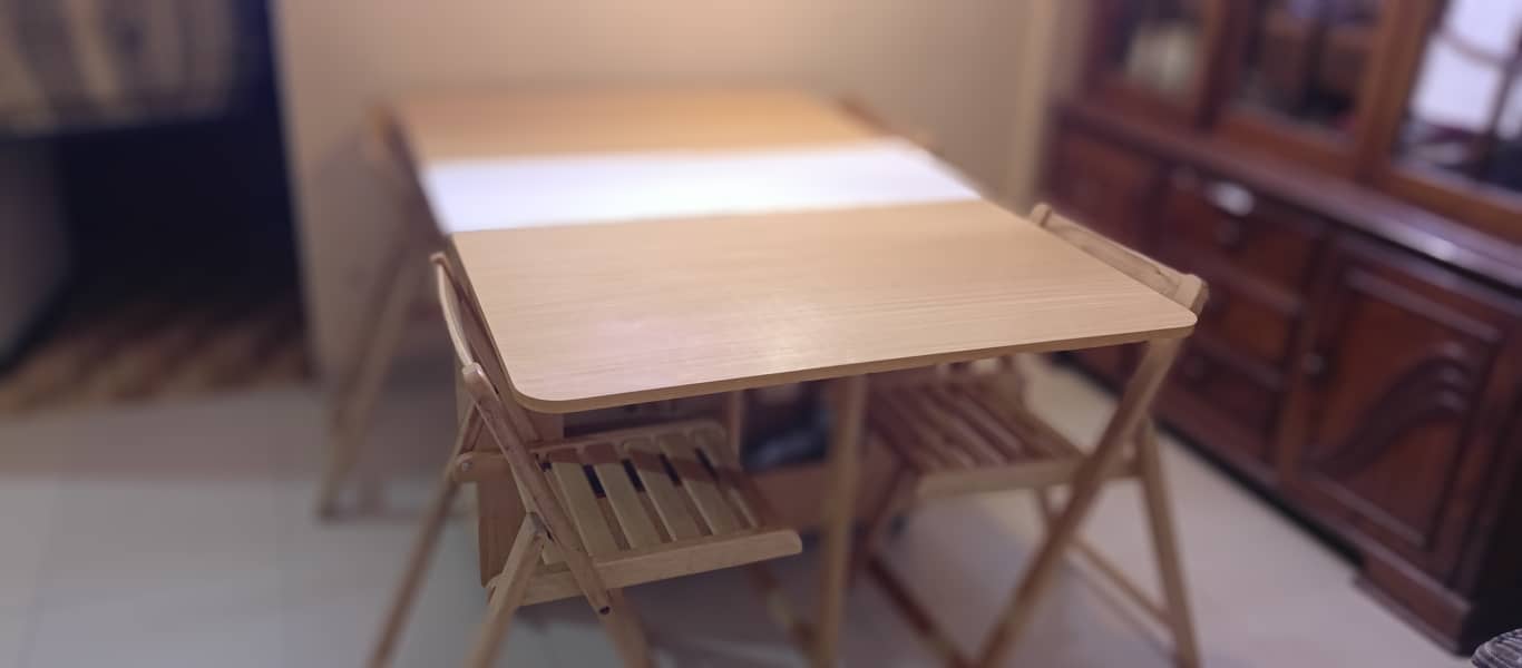 Wooden foldable Dinning and 4 Chairs 6