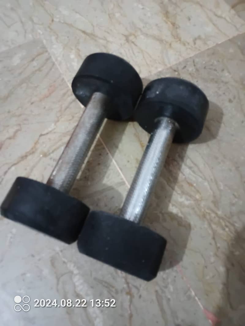 Ladies Dumbbells in Execellent Condition 4