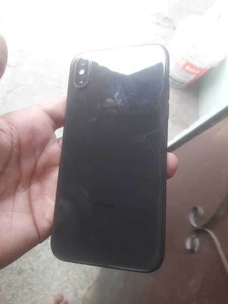 iphone x 64gb black 10/9 condition 6