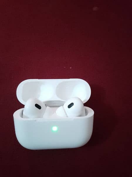 AirPods Pro 2d Generation Original Apple Condition 10/10. 3