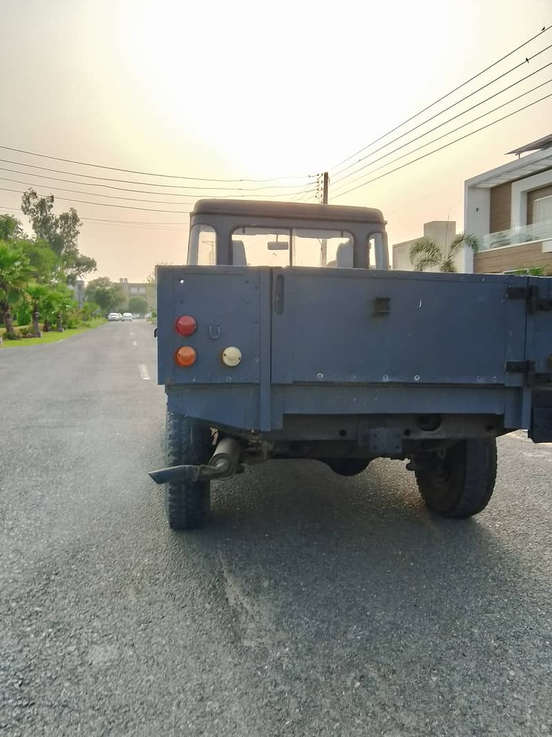 Land Rover Defender 2006 110 3