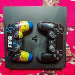 Ps4 Slim 1Tb 2 Controllers With Ps Plus