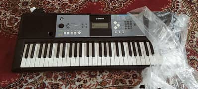 Yamaha PSR E233 keyboard