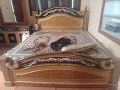 King bed with dressing