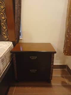 pure wooden bed set , dressing table and with 2 side drawers& mattress 0