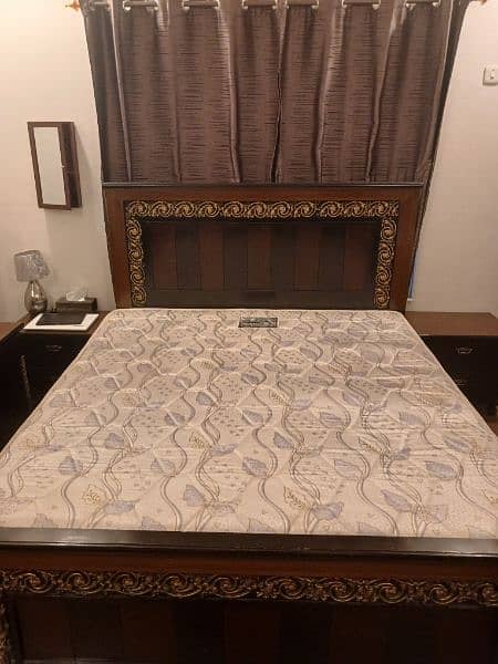 pure wooden bed set , dressing table and with 2 side drawers& mattress 3