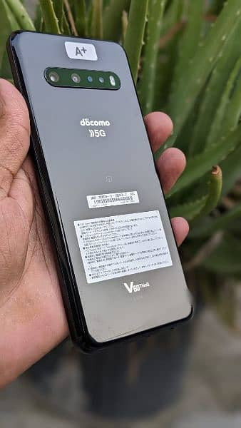 LG V60 Thinq 5G 1