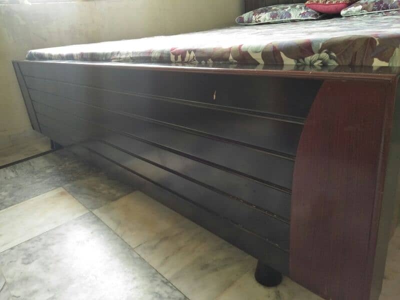 kikkar wooden bed set 2