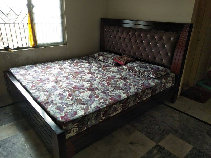 kikkar wooden bed set 3