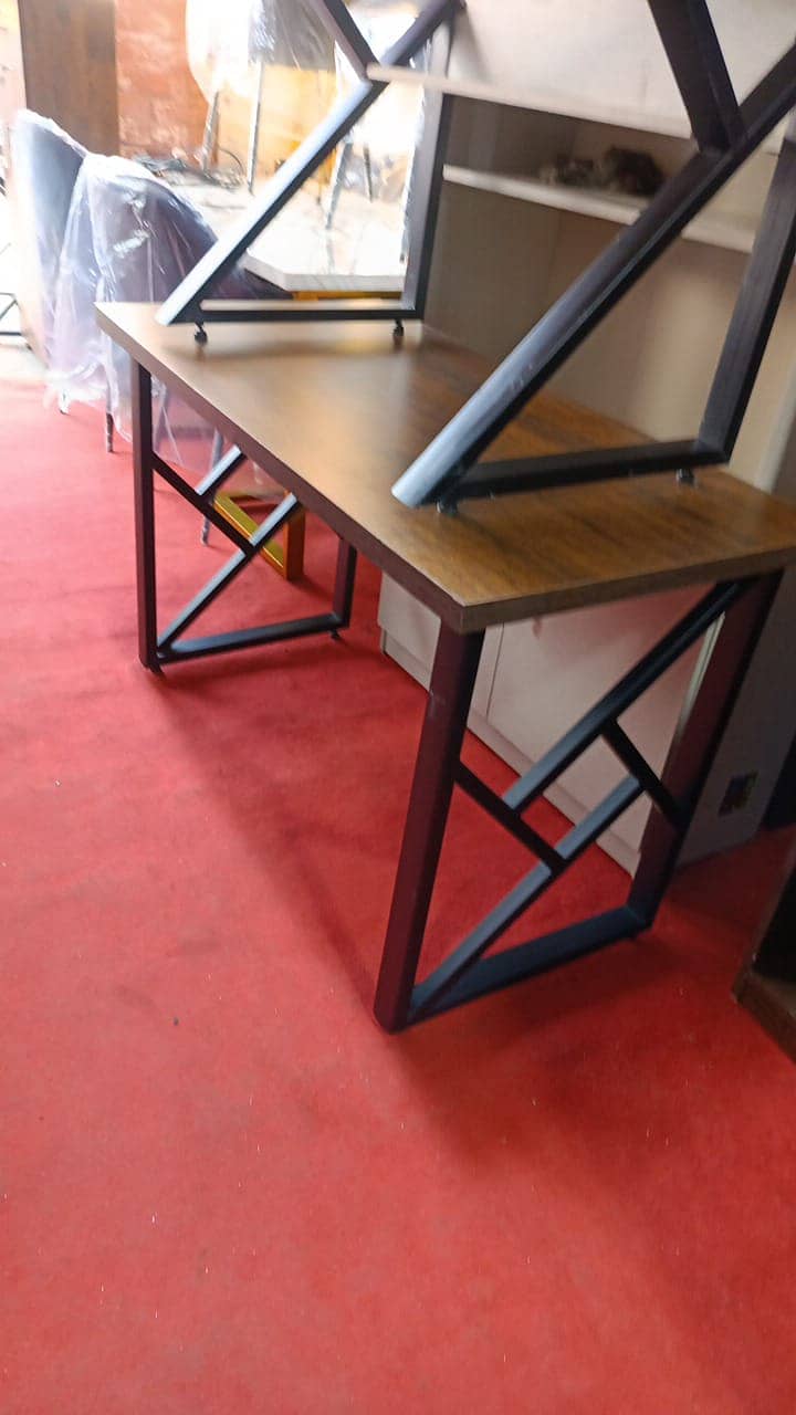 Laptop Tables/Folding Tables/office Tables/adjustable table/study desk 4