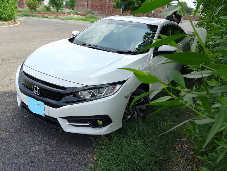 Honda Civic Turbo 1.5 2016 1