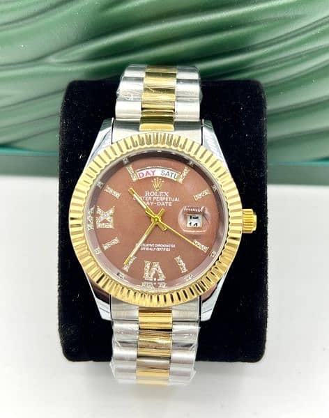 Rolex Watch with Day And Time 3