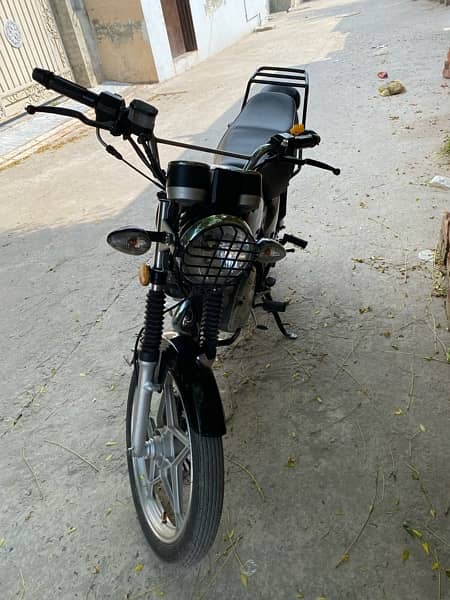 Suzuki Gs 150 1