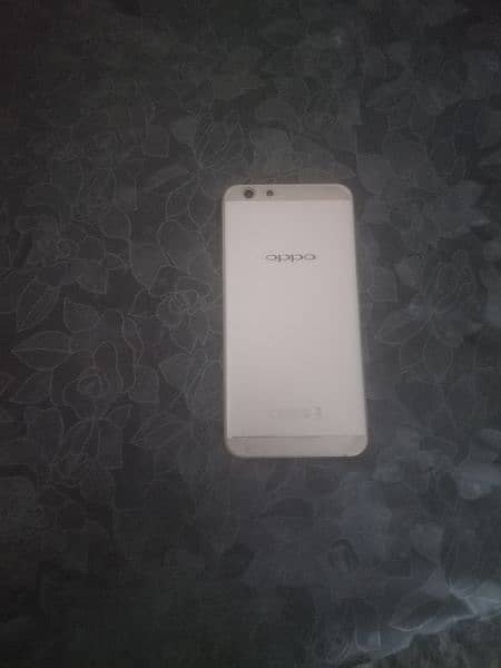 OPPO F1S 1