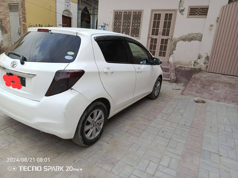 Toyota Vitz 2013 8