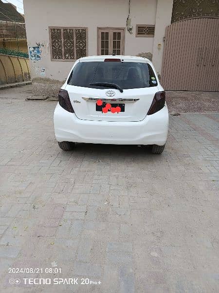 Toyota Vitz 2013 9