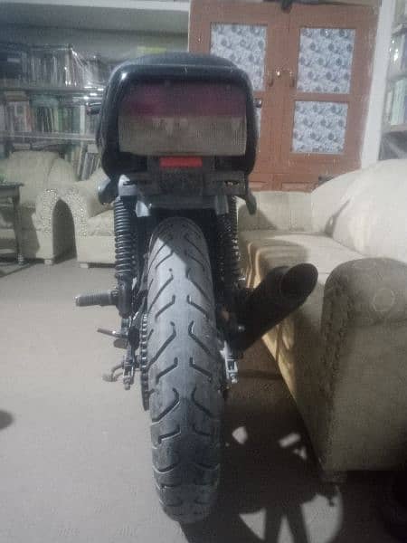 gs 400 bike police auction good condition 1