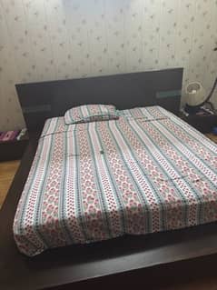 selling bed 0