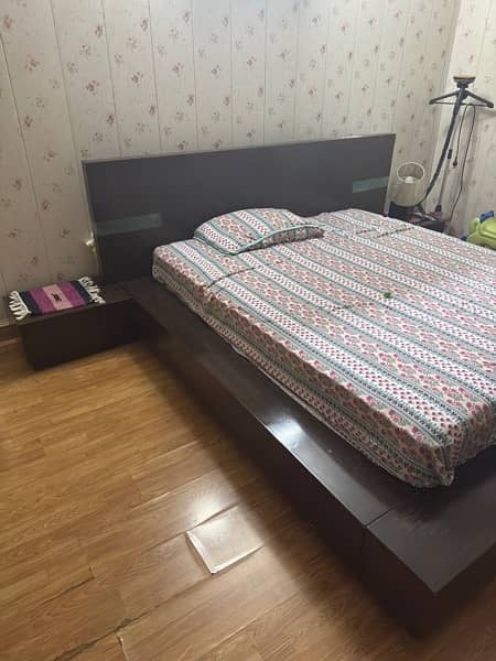 selling bed 1