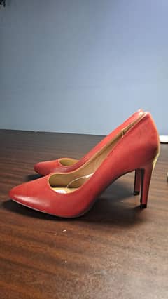 Grands Boulevards  Heels 0