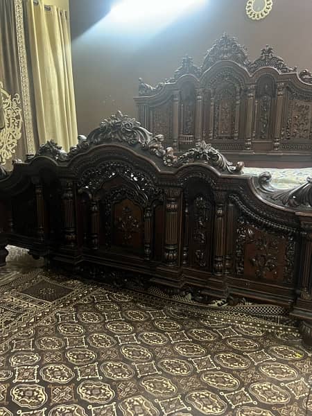 wood queen  size bed 3