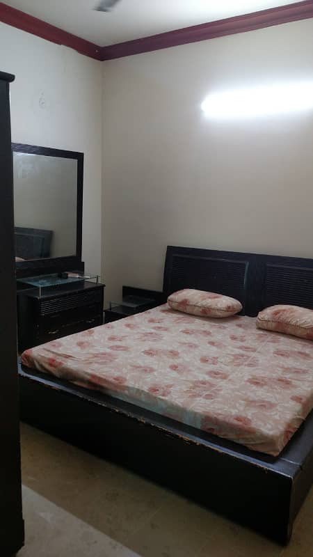 Excellent And Ideal Location Portion For Sale 2 Side Road Sided Corner Portion, 3 Bed Room Drawing Lounge 2nd Floor 3