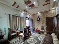 Excellent And Ideal Location Portion For Sale 2 Side Road Sided Corner Portion, 3 Bed Room Drawing Lounge 2nd Floor 0