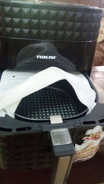 Nikai Air Fryer Brand New 1