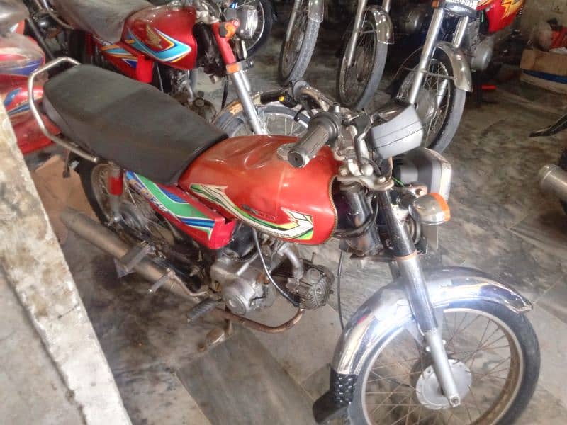 Honda CD 70 2