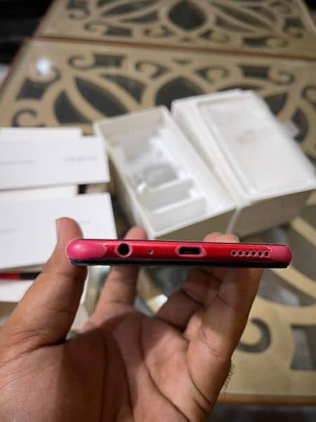 Oppo F7. . 5