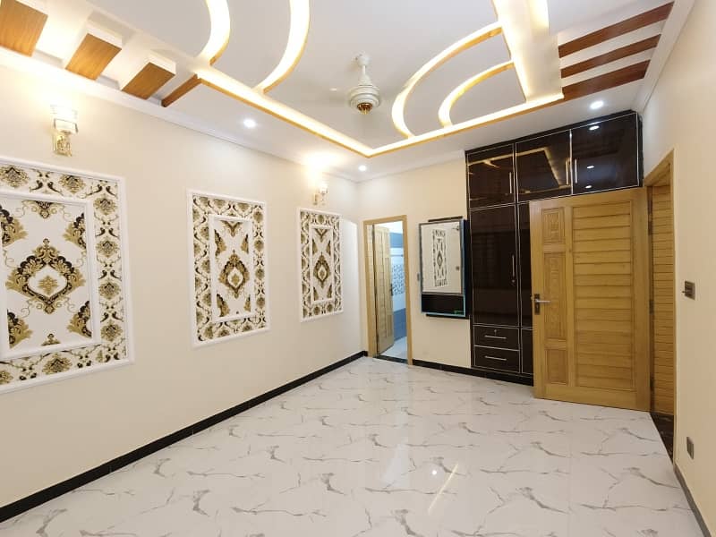 Brand New House For Sale in G15 size 7 Marla Double story near to Markaz, Masjid, Park, Best Location More many options New & old House available 23