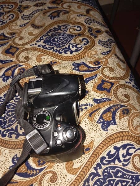 Nikon d3200 in good condition 6