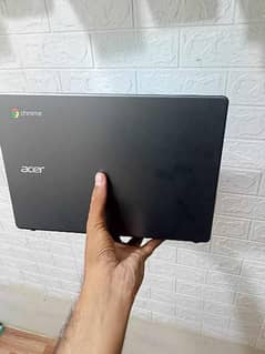 Acer C740 (4/128 GB SSD) 0