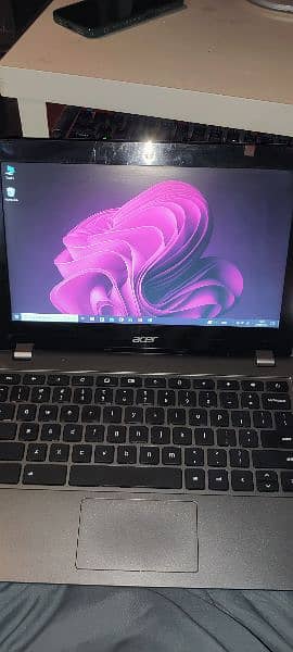 Acer C740 (4/128 GB SSD) 3